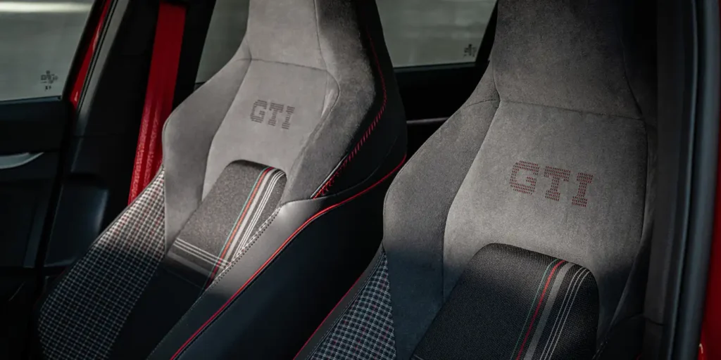 Interior Golf GTI 50 Aniversario