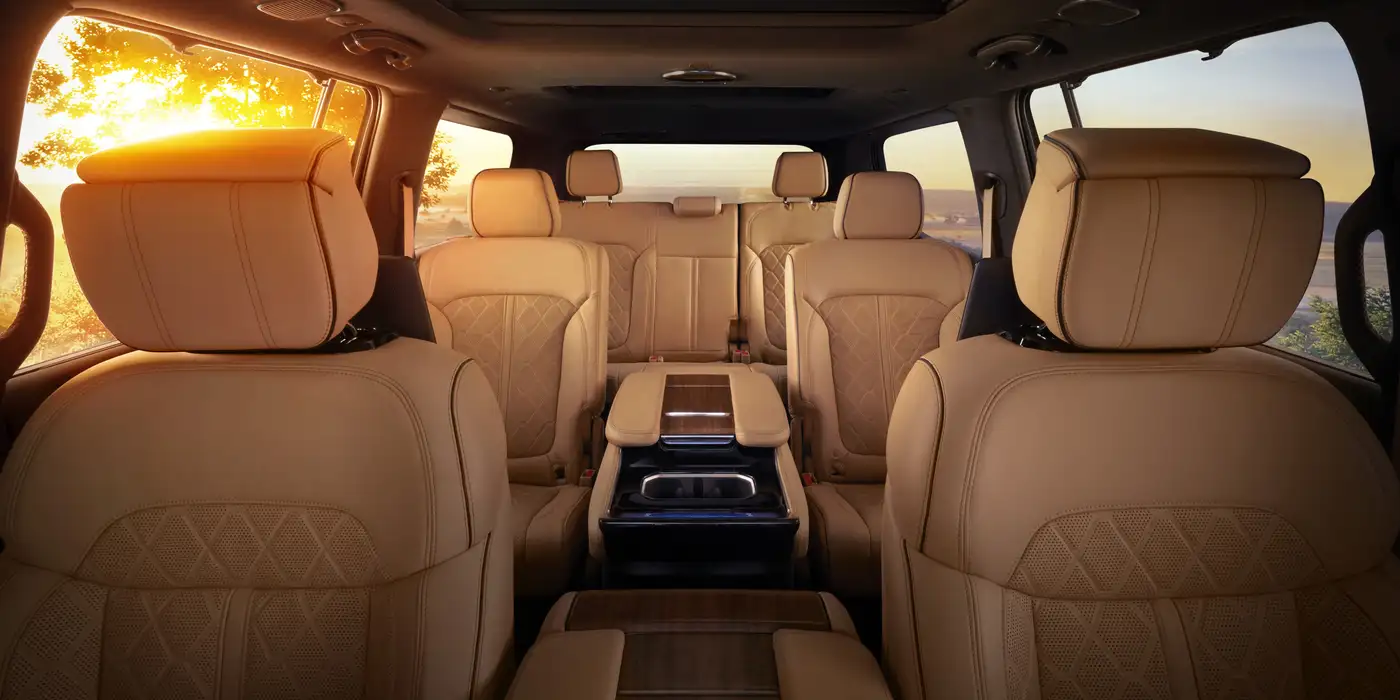 Jeep Grand Wagoneer 2026 - 3 filas de asientos