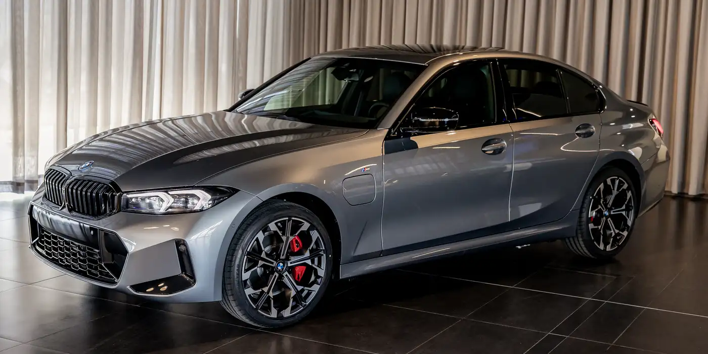 BMW 330e 50 Jahre Edition