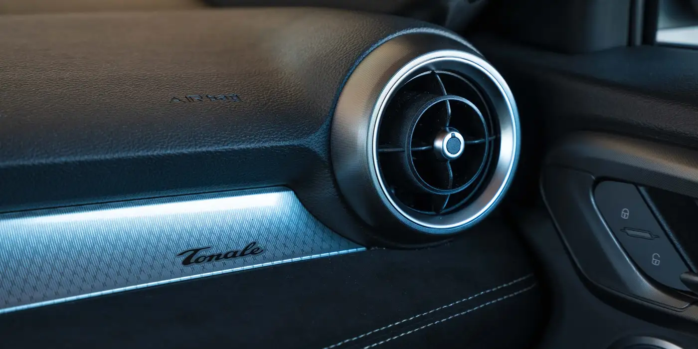 alfa romeo tonale hibrido sport speciale suv blanco exterior
