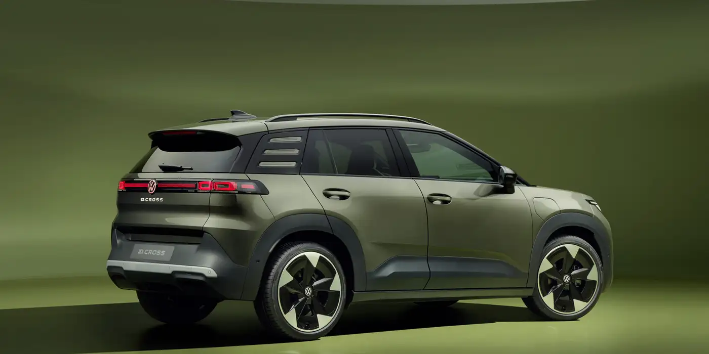 olkswagen id cross suv electrico diseño compacto nori green exterior