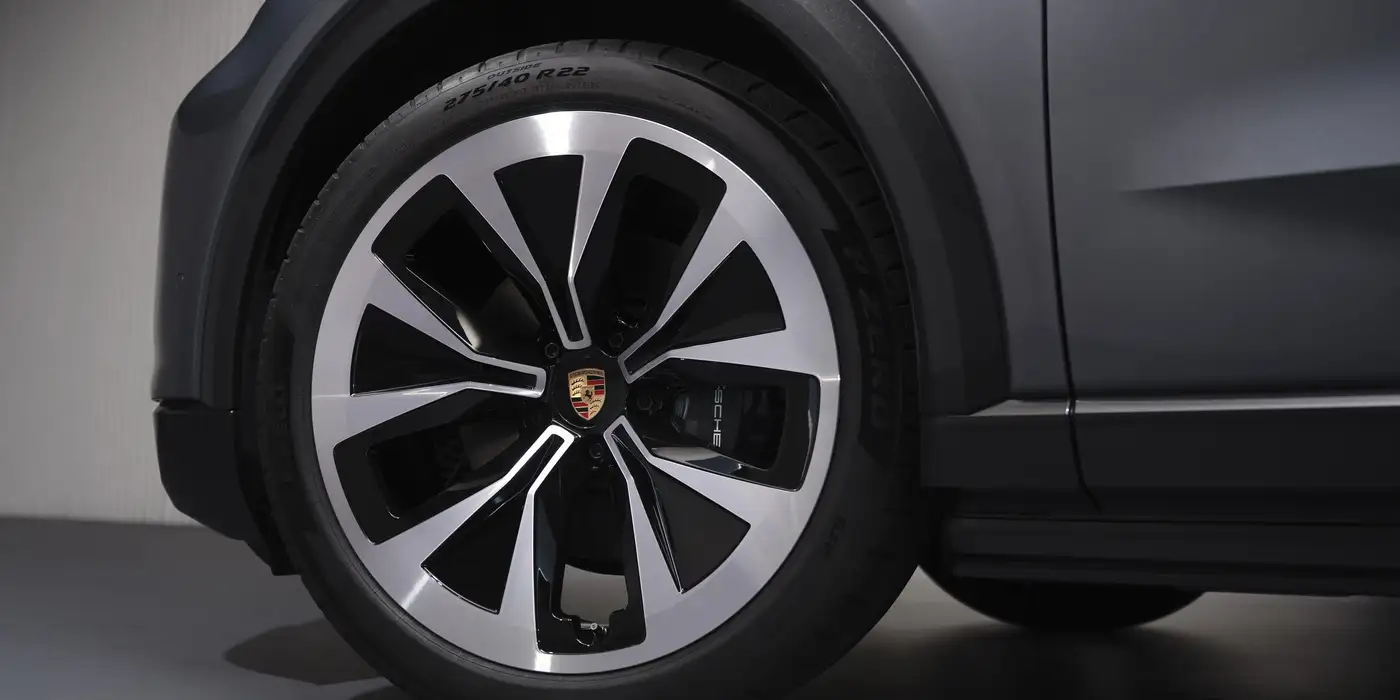 porsche cayenne turbo electric suv